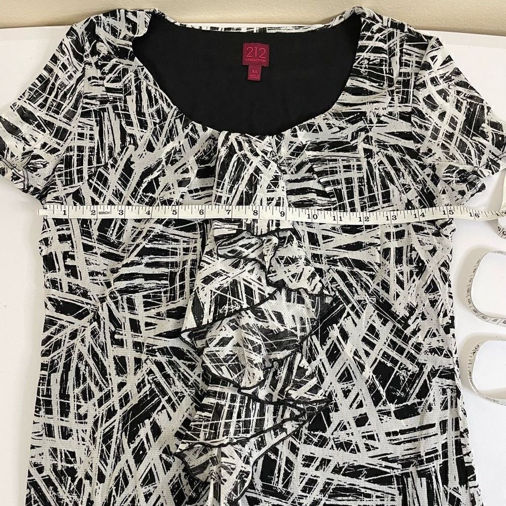 212 Collection| Ruffle| Lightweight| Has Stretch - Picture 3 of 11